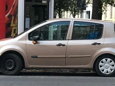 Gebraucht Renault Modus 90 PS (66 kW) 2005 Beige Van / Kleinbus