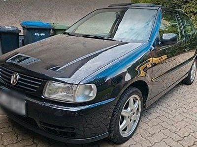 Second-hand VW Polo 60 CP (44 kW) 1998 Negru Hatchback