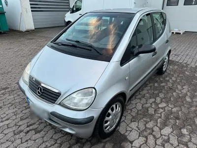 Usata Mercedes A170 95 CV (69 kW) 2001 Argento Utilitaria