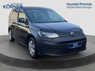Gebraucht VW Caddy Basis 122 PS (89 kW) 2021 Schwarz Van / Kleinbus