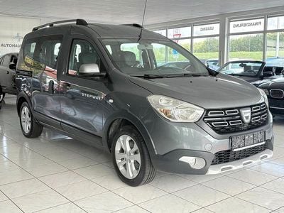 Usata Dacia Dokker Stepway 116 CV (85 kW) 2017 Grigio Monovolume