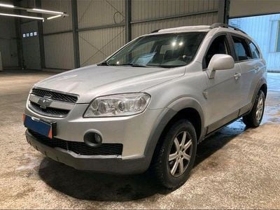Grau Gebraucht 2011 Chevrolet Captiva LS SUV | 4.990 € (Fairer Preis)
