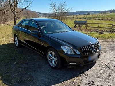 Second-hand Mercedes E200 Avantgarde 184 CP (135 kW) 2009 Negru Berlinǎ