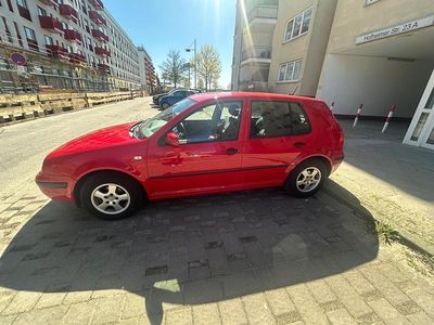 Usata VW Golf IV 105 CV (77 kW) 2001 Rosso Utilitaria