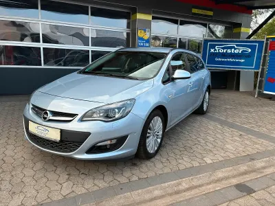 Gebraucht Opel Astra 140 PS (102 kW) 2015 Blau Kombi