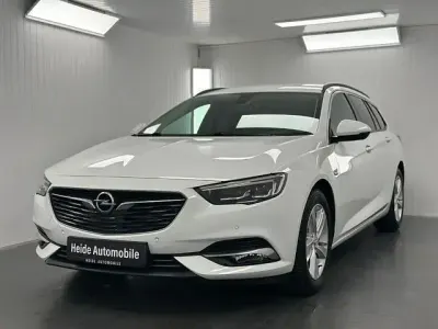 Gebraucht Opel Insignia Edition 165 PS (121 kW) 2017 Weiß Kombi