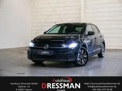 Gebraucht VW Polo Move 95 PS (69 kW) 2024 Deep black perleffekt Kleinwagen