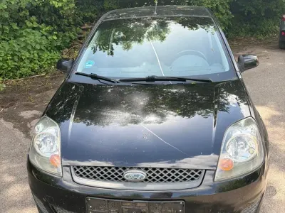 Gebraucht Ford Fiesta 69 PS (50 kW) 2007 Schwarz Kleinwagen
