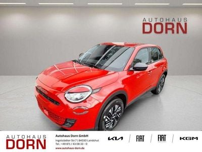 Gebraucht Fiat 600 101 PS (74 kW) 2025 Rot SUV