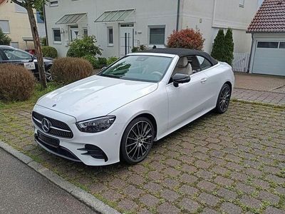 Gebraucht Mercedes E400 330 PS (242 kW) 2023 Weiß Cabrio