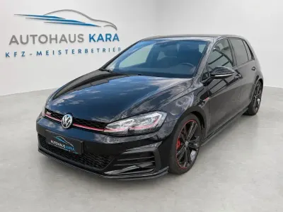 Gebraucht VW Golf VII GTI 245 PS (180 kW) 2019 Deep black Limousine