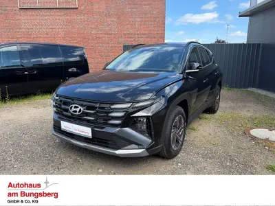 Neu Hyundai Tucson Select 150 PS (110 kW) 2026 Schwarz SUV