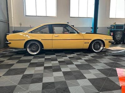 Usata Opel Manta 150 CV (110 kW) 1978 Giallo Coupé
