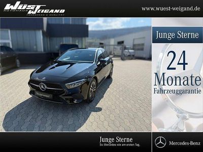 Gebraucht Mercedes A250 Advanced 224 PS (164 kW) 2024 Schwarz Limousine