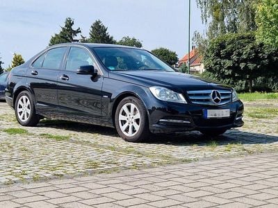 Gebraucht Mercedes C180 156 PS (114 kW) 2011 Schwarz Limousine