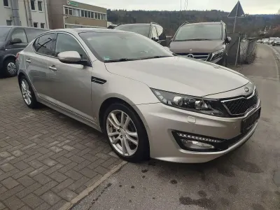 Gebraucht Kia Optima Spirit 136 PS (100 kW) 2013 Beige Limousine
