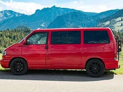 Używany VW Multivan 151 KM (111 kW) 2000 Czerwony Minivan
