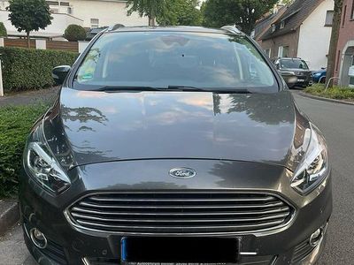 Gebraucht Ford S-MAX Titanium 150 PS (110 kW) 2016 Grau Van / Kleinbus