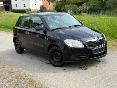 Gebraucht Skoda Fabia Cool Edition 69 PS (50 kW) 2009 Schwarz Limousine