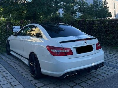 Mercedes E500