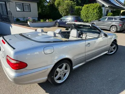 Gebraucht Mercedes CLK430 Avantgarde 279 PS (205 kW) 2001 Silber Cabrio