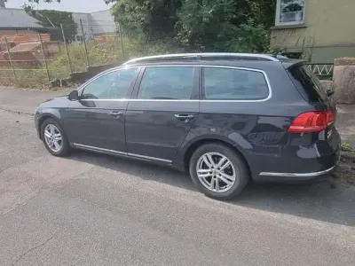 Gebraucht VW Passat Highline 140 PS (102 kW) 2014 Grau Kombi