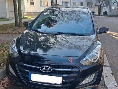 Gebraucht Hyundai i30 Classic 110 PS (80 kW) 2016 Schwarz Kombi