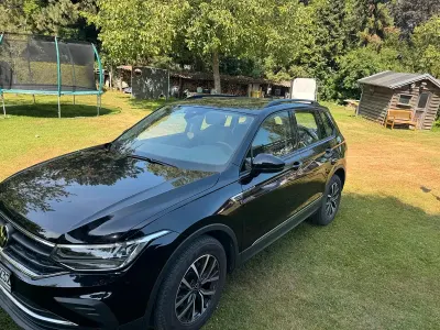 Gebraucht VW Tiguan 150 PS (110 kW) 2023 Schwarz SUV