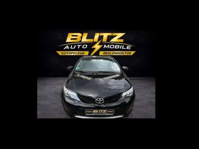 Gebraucht Toyota Auris Cool 99 PS (72 kW) 2015 Mysticschwarz mica Kleinwagen