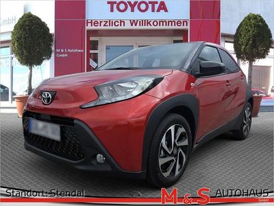 Usata Toyota Aygo X Basis 72 CV (52 kW) 2024 Rosso SUV