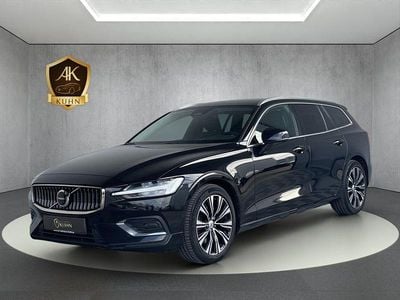 Gebraucht Volvo V60 Plus 197 PS (144 kW) 2023 Onyx black / metallic Kombi