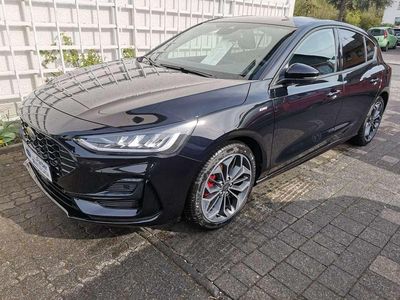 Gebraucht Ford Focus ST-Line X 155 PS (114 kW) 2023 Iridiumschwarz Limousine