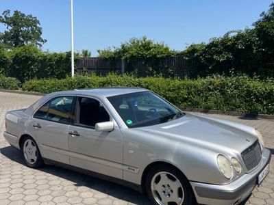 Mercedes E240