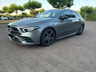 Gebraucht Mercedes A200 AMG line 163 PS (119 kW) 2020 Grau Limousine