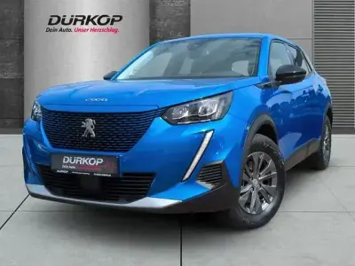 Gebraucht Peugeot e-2008 Active 100 kW (136 PS) 2022 Blau SUV