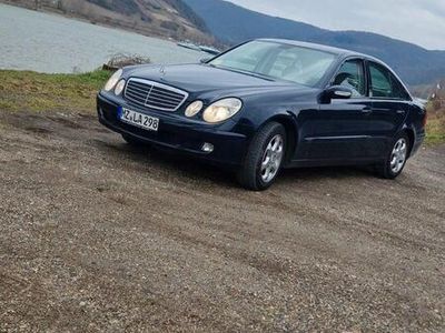 Mercedes E220