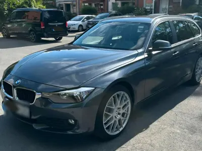 Gebraucht BMW 320 184 PS (135 kW) 2013 Grau Kombi
