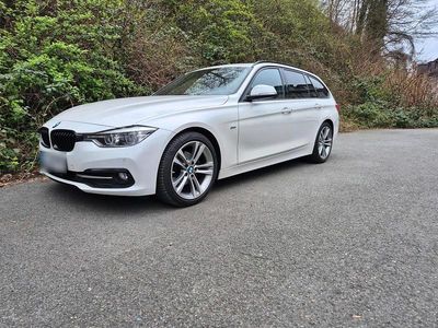 Gebraucht BMW 320 Sport Line 190 PS (139 kW) 2015 Weiß Kombi