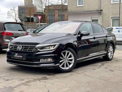 Usata VW Passat R-line 190 CV (139 kW) 2017 Nero Berlina