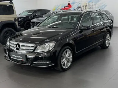Gebraucht Mercedes C180 156 PS (114 kW) 2014 Schwarz Kombi