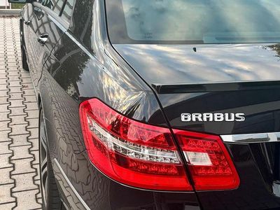 Gebraucht Mercedes E350 360 PS (264 kW) 2010 Schwarz Limousine