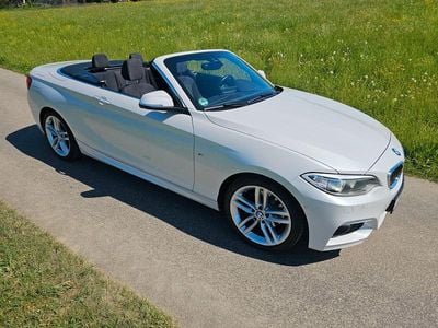 BMW 225