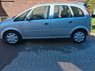 Usata Opel Meriva 90 CV (66 kW) 2005 Nero Monovolume