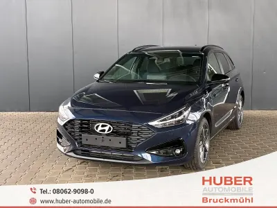 Neu Hyundai i30 Comfort 101 PS (74 kW) 2025 Sailing blue Kombi