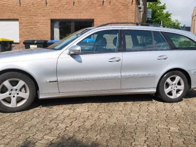 Gebraucht Mercedes E220 170 PS (125 kW) 2007 Silber Kombi