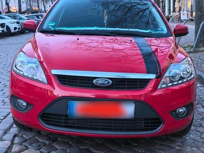 Gebraucht Ford Focus 109 PS (80 kW) 2010 Rot Kombi