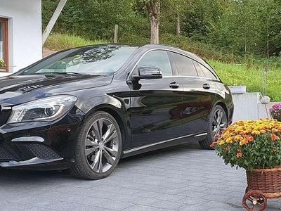 Gebraucht Mercedes CLA220 Shooting Brake 177 PS (130 kW) 2015 Schwarz Kombi