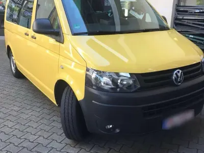 Gebraucht VW Multivan 140 PS (102 kW) 2014 Gelb Van / Kleinbus