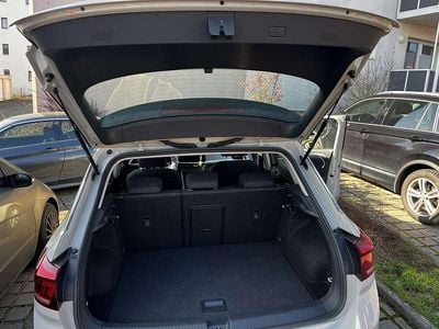 Gebraucht VW T-Roc Life 150 PS (110 kW) 2024 Grau SUV
