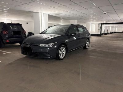 Gebraucht VW Golf VIII 116 PS (85 kW) 2022 Grau Kombi